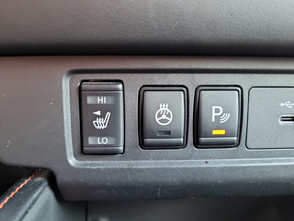Used 2023 Nissan Frontier PRO-4X w/ Pro Convenience Package AWD/4WD image 19