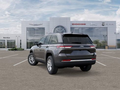 New 2025 Jeep Grand Cherokee Laredo w/ Trailer Tow Package image 3