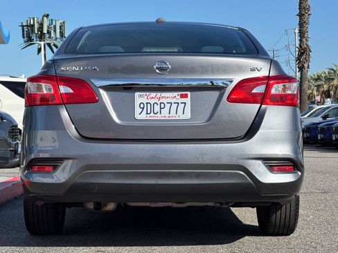 Used 2019 Nissan Sentra SV image 9