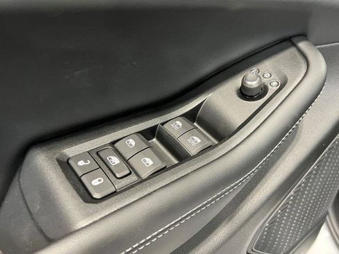 New 2025 Jeep Grand Cherokee L Laredo w/ Luxury Tech Group I image 22