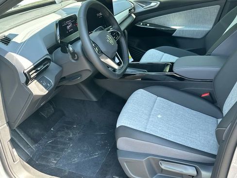 New 2026 Volkswagen ID.4 Pro RWD image 9