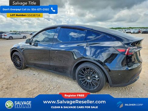 Used 2022 Tesla Model Y Long Range AWD/4WD image 3