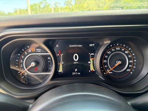 Used 2026 Jeep Gladiator Sport AWD/4WD image 30
