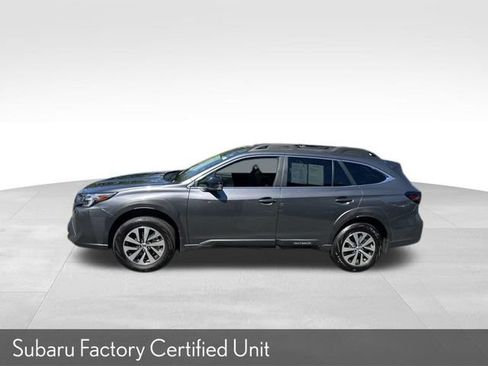 Certified 2025 Subaru Outback Premium AWD/4WD image 5