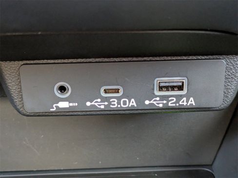 Certified 2025 Subaru Forester Limited w/ Popular Package #2 image 27