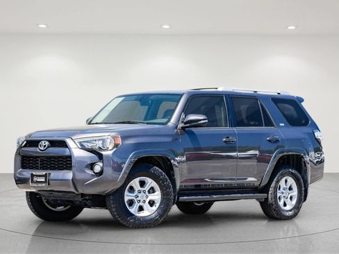 Used 2018 Toyota 4Runner SR5 Premium AWD/4WD image 2