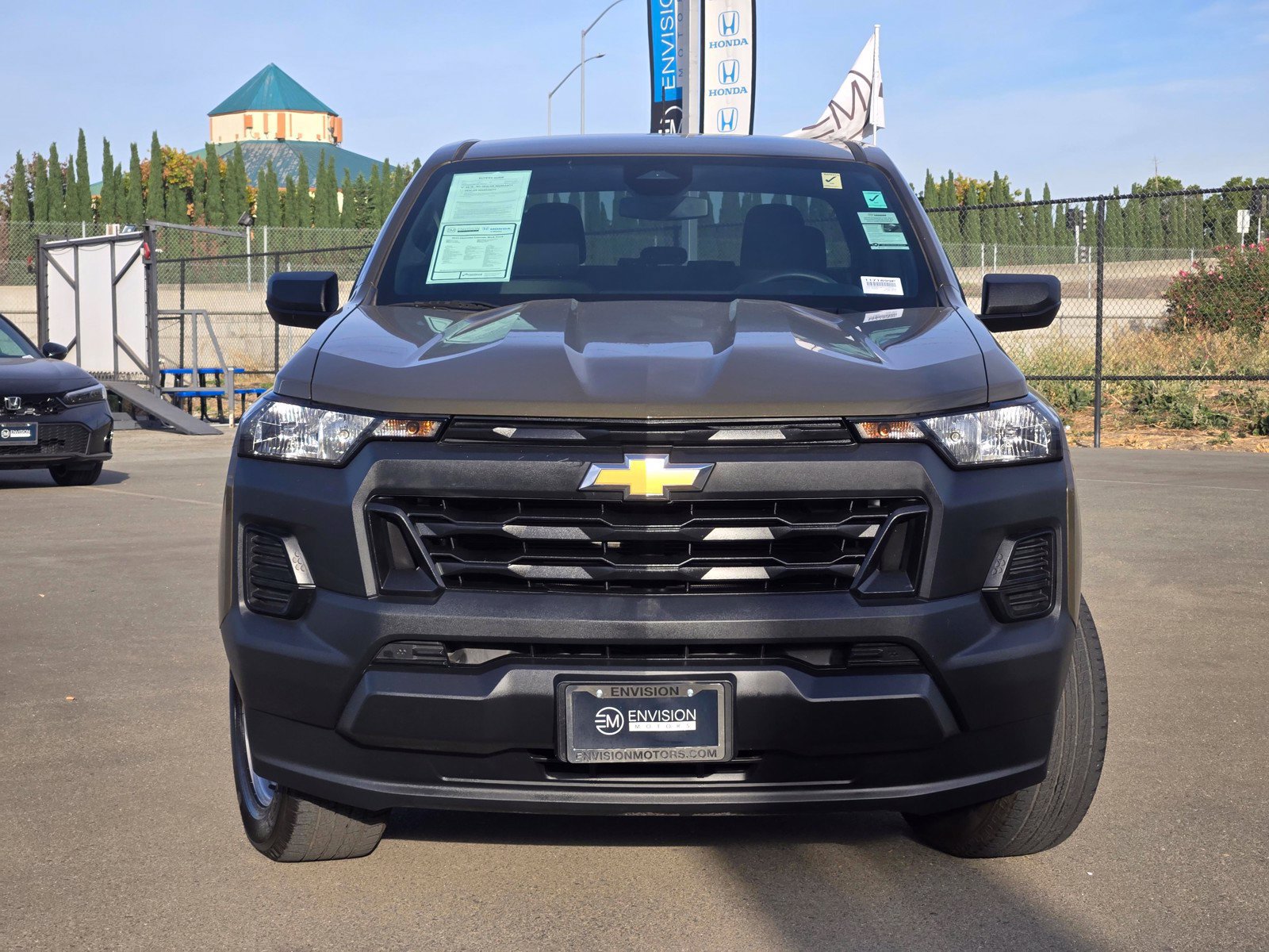 Used 2023 Chevrolet Colorado W/T RWD image 2