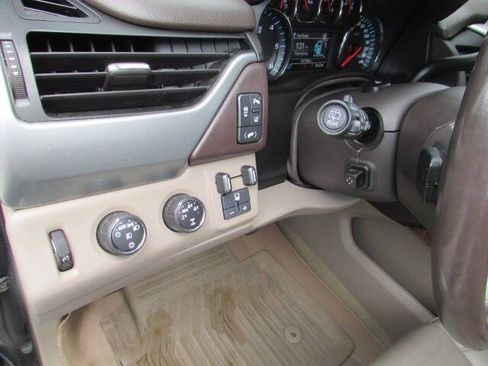 Used 2015 Chevrolet Suburban LTZ AWD/4WD image 18