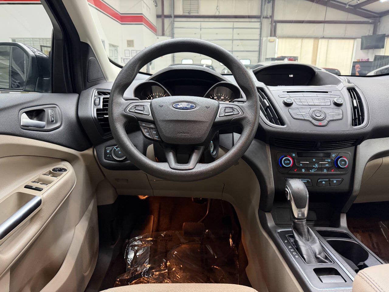 Used 2018 Ford Escape SE FWD image 21