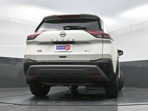 Used 2023 Nissan Rogue SV FWD image 28