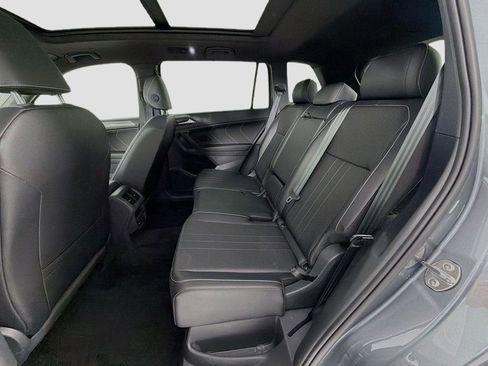 Used 2024 Volkswagen Tiguan SE R-Line AWD/4WD image 24