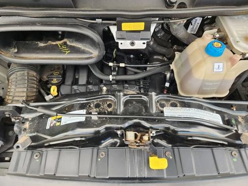 Used 2025 RAM ProMaster 2500 w/ Convenience Group FWD image 32