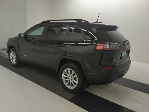 Used 2022 Jeep Cherokee Latitude Lux AWD/4WD image 3