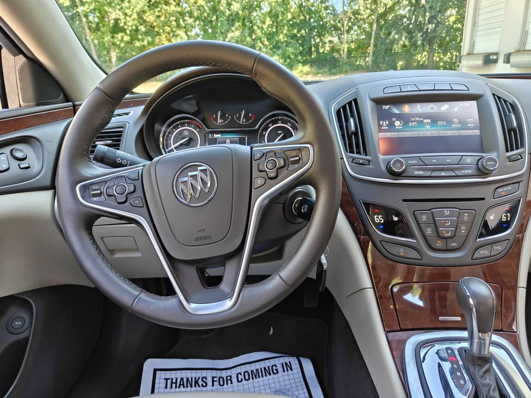 Used 2016 Buick Regal FWD image 17