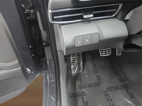 New 2026 Hyundai Elantra Sport FWD image 11