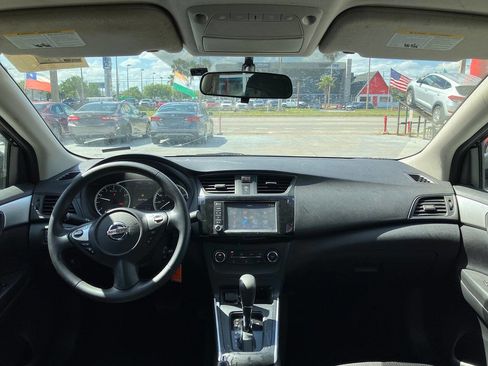 Used 2019 Nissan Sentra S image 12