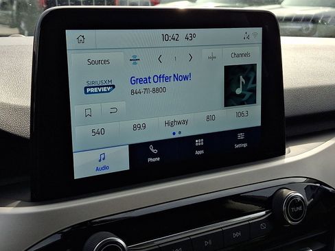 Used 2022 Ford Escape SE image 17