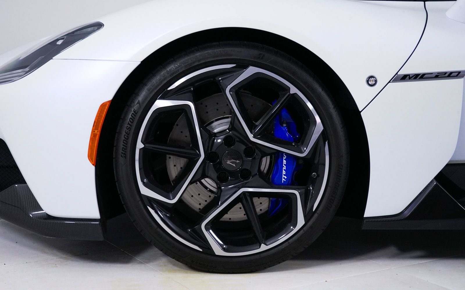 Used 2023 Maserati MC20 Coupe RWD image 12