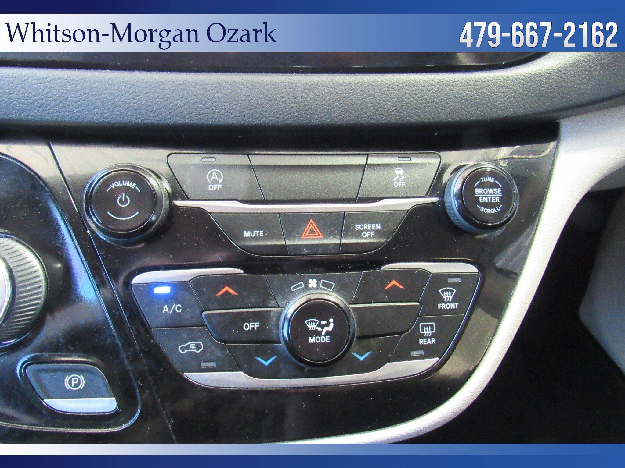 Used 2022 Chrysler Voyager LX FWD image 51