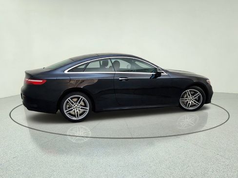 Used 2018 Mercedes-Benz E 400 Coupe image 7