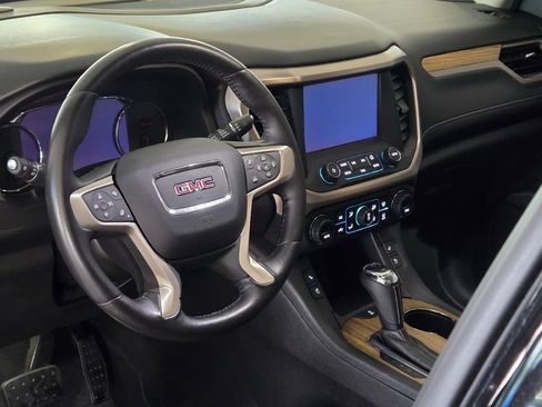 Certified 2018 GMC Acadia Denali w/ Technology Package AWD/4WD image 25