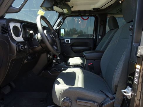 Used 2024 Jeep Wrangler Sport AWD/4WD image 8