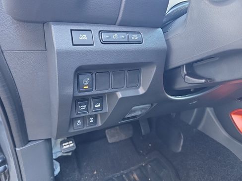 Certified 2025 Nissan Frontier PRO-4X image 19