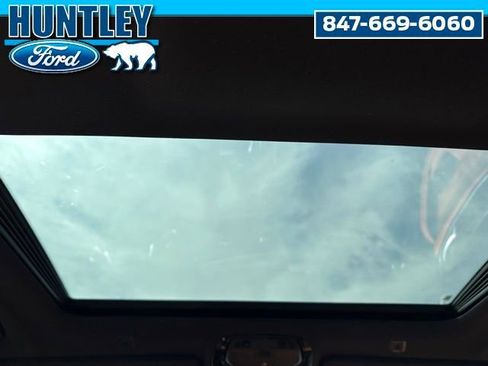 Used 2023 BMW 530e xDrive w/ Premium Package AWD/4WD image 16