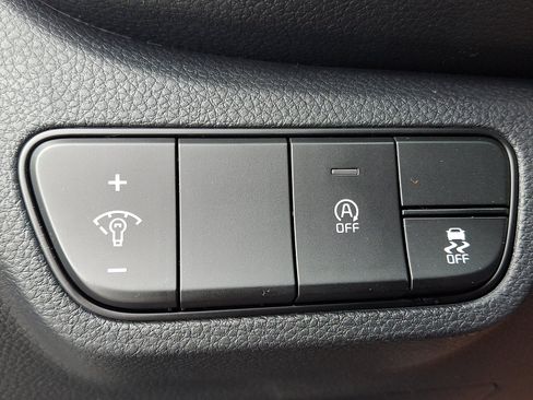 New 2026 Kia Seltos S AWD/4WD image 17