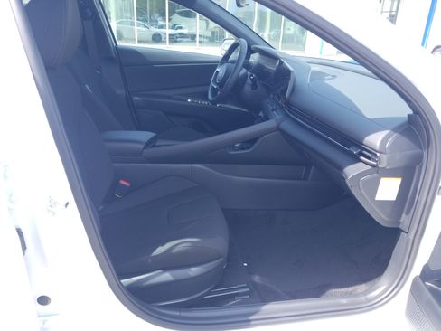 New 2026 Hyundai Elantra Sport w/ Cargo Package FWD image 17