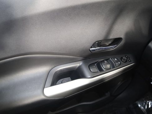 Used 2020 Nissan Kicks SR w/ SR Premium Package FWD image 24