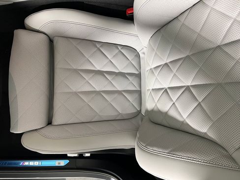 New 2026 BMW X6 M60i w/ Executive Package image 26