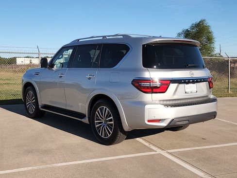 Certified 2024 Nissan Armada SL w/ Captain's Chairs Package image 7