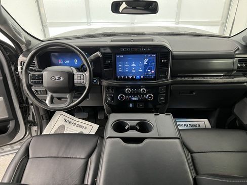 Used 2024 Ford F350 Lariat image 29