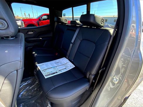 New 2026 Chevrolet Colorado LT w/ LT Convenience Package image 11