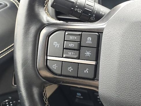 Used 2023 Ford Expedition Platinum RWD image 40