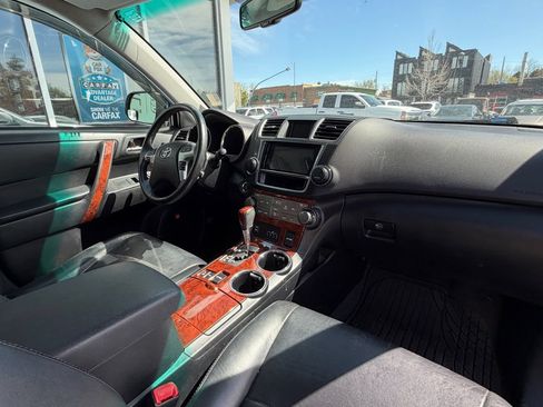 Used 2013 Toyota Highlander Limited AWD/4WD image 15