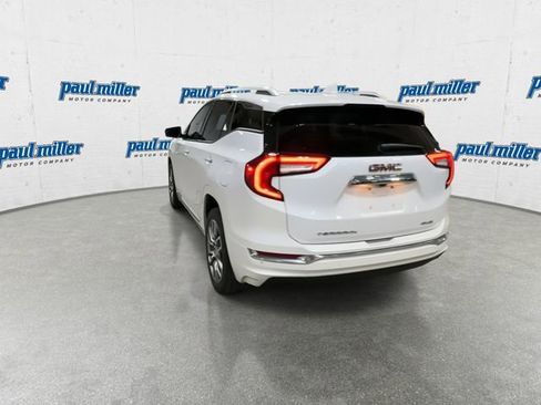 Used 2023 GMC Terrain Denali AWD/4WD image 9