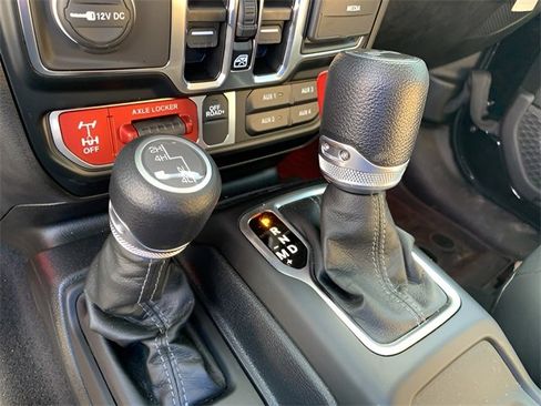 New 2024 Jeep Wrangler Unlimited Sport image 27