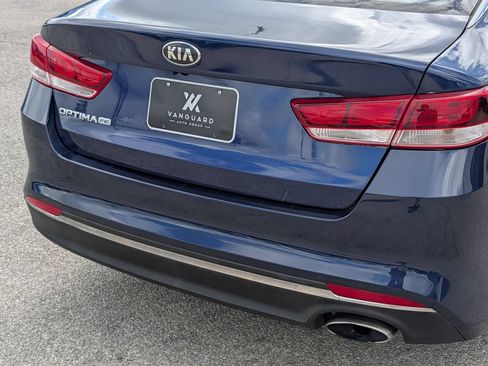 Used 2017 Kia Optima LX FWD image 8