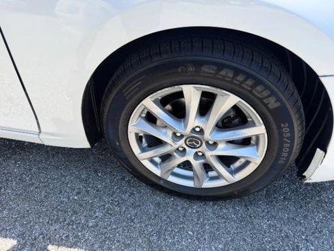 Used 2014 MAZDA MAZDA3 i Touring FWD image 14