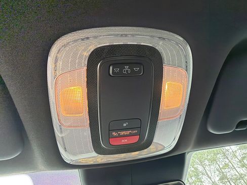 Certified 2025 Hyundai Elantra SEL image 32