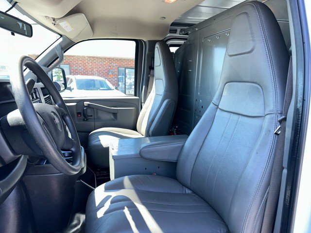 Used 2024 GMC Savana 2500 w/ Driver Convenience Package RWD image 17