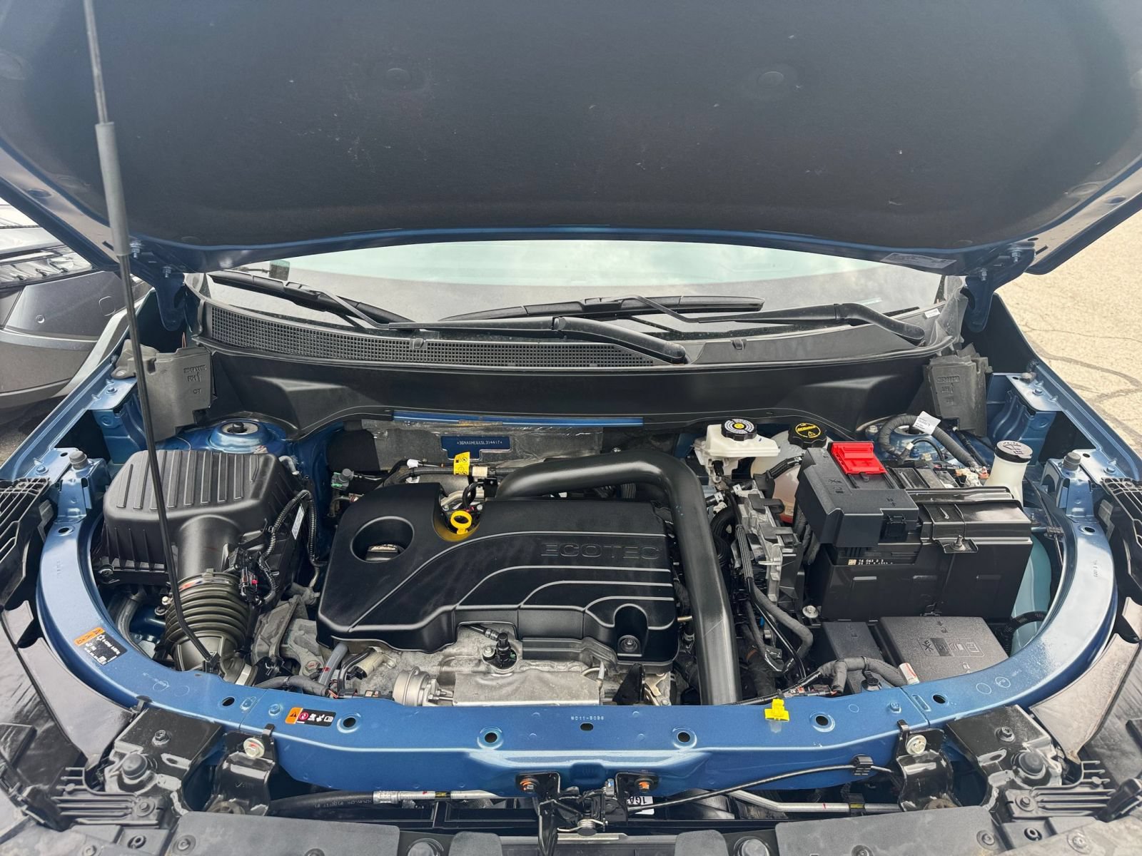 Used 2025 Chevrolet Equinox LT FWD image 32