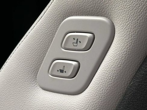 Used 2023 Genesis G70 2.0T w/ Sport Prestige Package AWD/4WD image 23