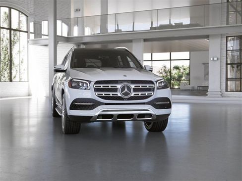 Certified 2022 Mercedes-Benz GLS 450 4MATIC image 9