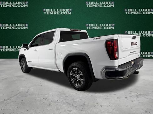 Used 2024 GMC Sierra 1500 SLE w/ X31 Off-Road Package image 9