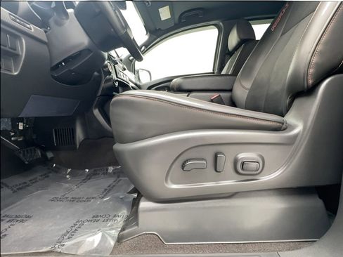 Used 2021 Nissan Titan PRO-4X AWD/4WD image 26