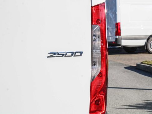 New 2026 Mercedes-Benz Sprinter 144 Cargo image 9