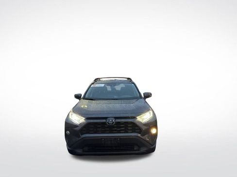 Used 2020 Toyota RAV4 XLE image 8